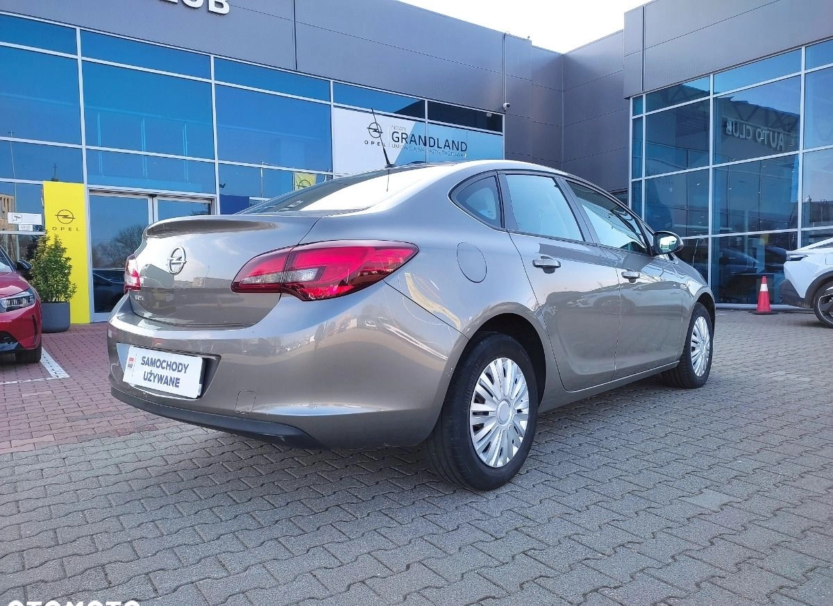 Opel Astra cena 38900 przebieg: 101713, rok produkcji 2017 z Łódź małe 301